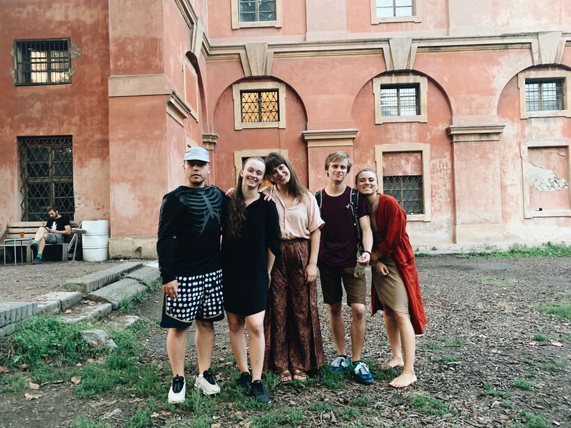 Adam Kmenta, Žaneta Musilová, Ester Trčková, David Králík a Kateřina Jabůrková ve Studiu ALTA. Foto: archiv SPOLKu.